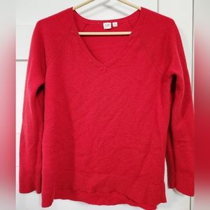 Red Gap Lightweight Sweater - size M
